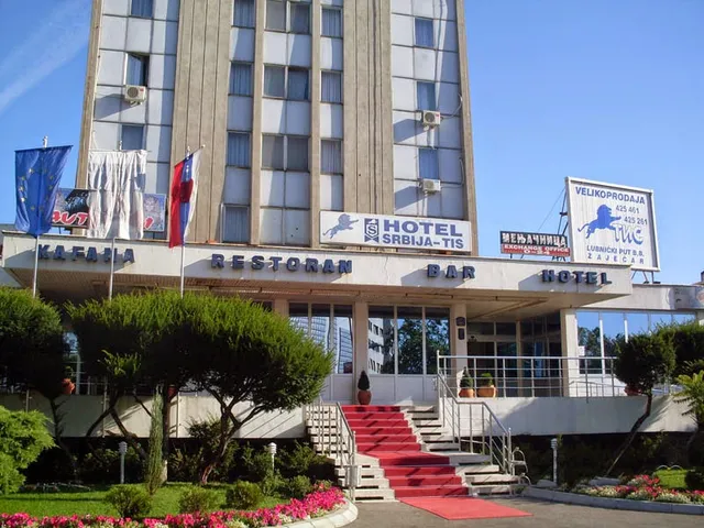 Hotel "Srbija - Tis"