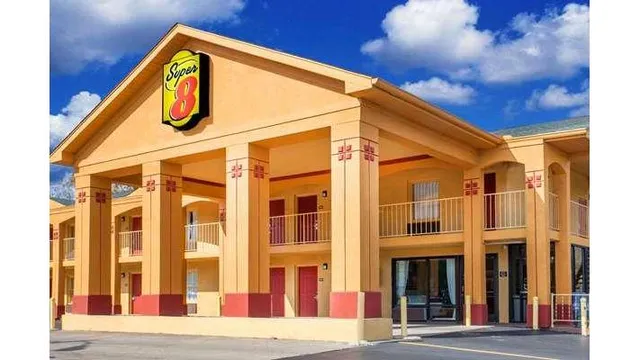 Super 8 by Wyndham Nashville West