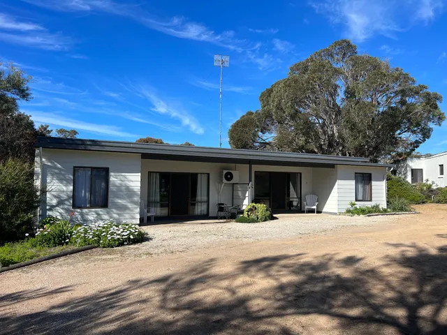 Coffin Bay Beach Units