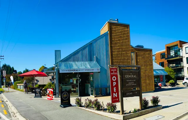 The General Kitchen & Bar