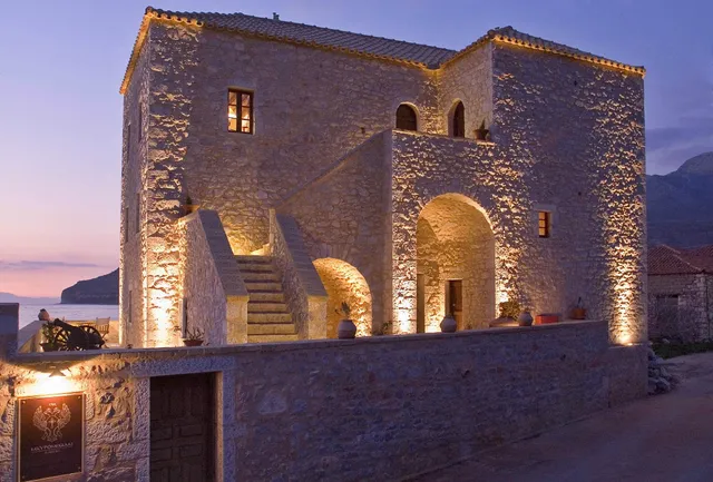 Mavromichalai Historic Hotel