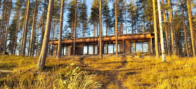 Kuoreksenniemi Villas & Lakehouse