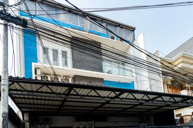 RedDoorz @ Kebon Kacang