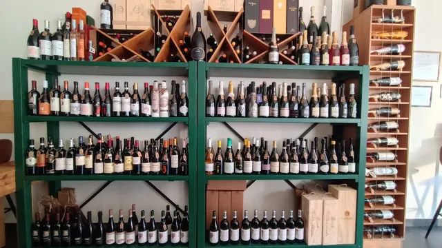 SUPERBAR ENOTECA WINE BAR