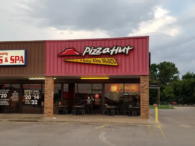 Pizza Hut