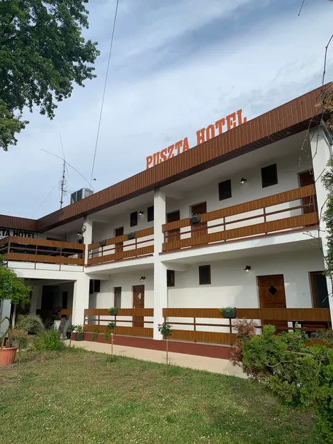 Puszta Hotel