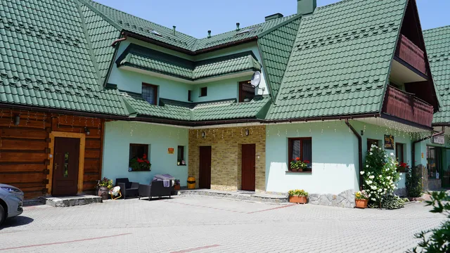 Betka. Sklep spożywczywczy. Wynajem pokoi.