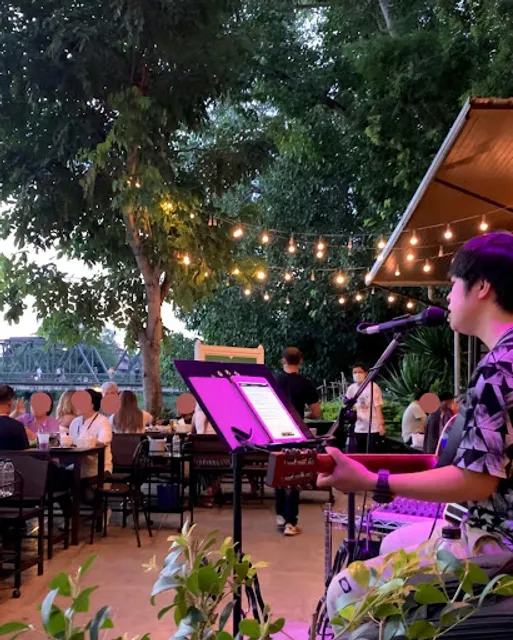 AT KHUA LEK Cafe & Restaurant