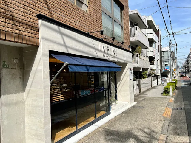 INFINI(アンフィニ) 本店