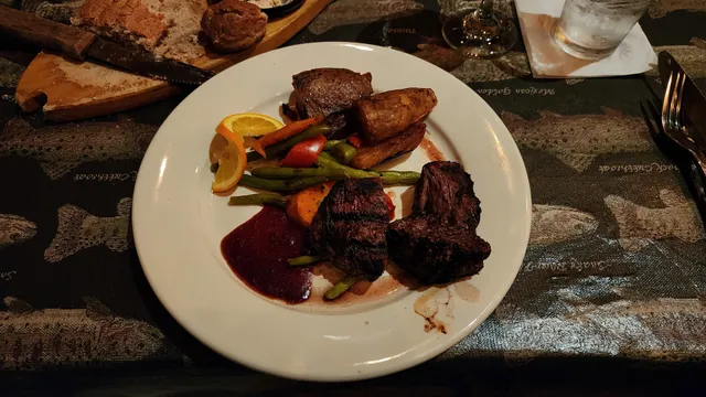 Wedding Venue and Rehearsal Dinners at Saskatoon Lodge