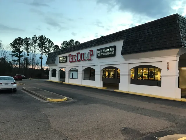 The Dump Luxe Furniture Outlet