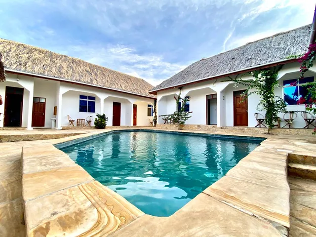 Dragonfly Hotel & Restaurant