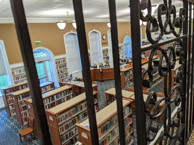 The Smithtown Library - Smithtown Building