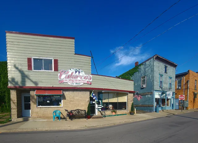 Calarco's Restaurant & Lounge