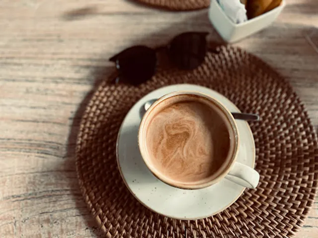 Friends Cafe & Bistro