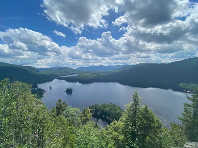 Sentiers La Roche, La Coulée, La Corniche