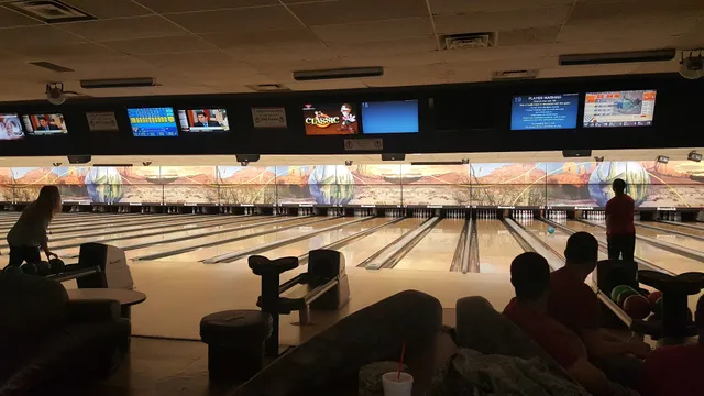 Strikers Bowling Center