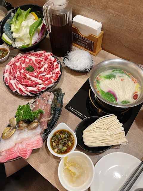 Pingtom Spicy Hot Pot at Xinyi Anhe Station