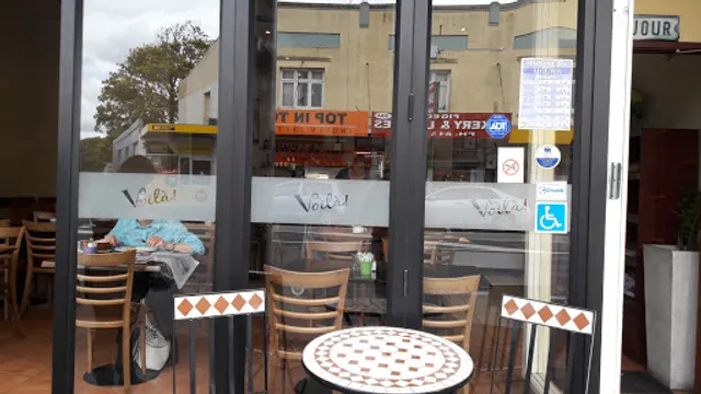 Voila Cafe
