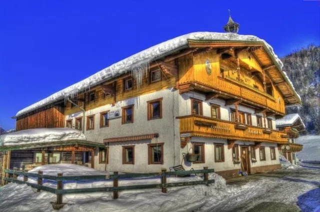 Mountain Blast Guesthouse