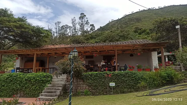 Hostal Crucita Beach House