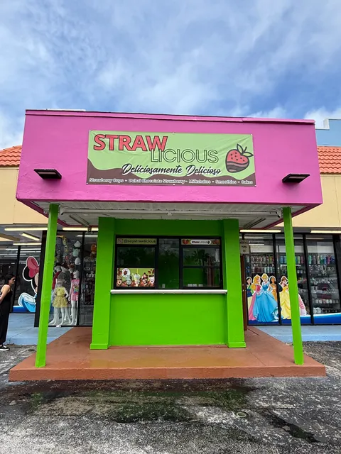 Strawlicious