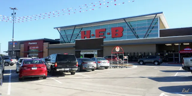 H-E-B Curbside Pickup & Grocery Delivery - MacGregor Market