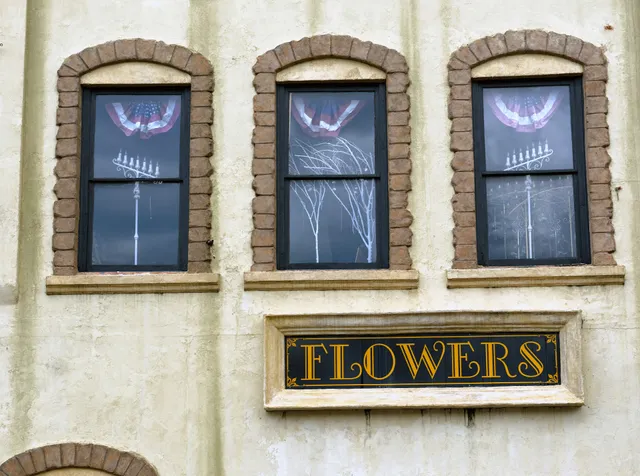 Butt's Flower Shop
