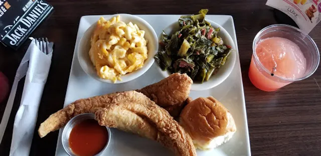 Luxe Soulfood & Cocktails