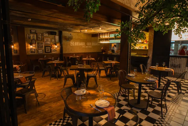 Velia Sea Bunker & Bar