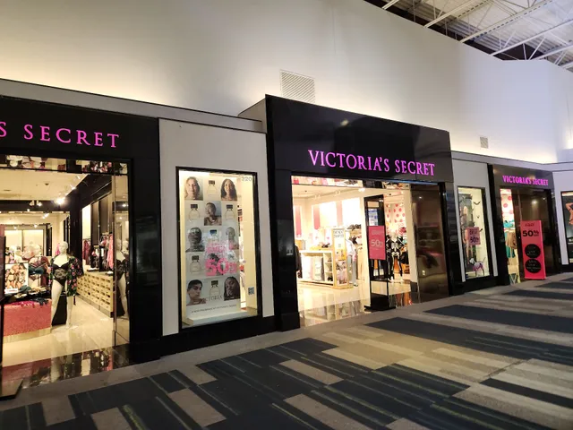 Victoria's Secret & PINK