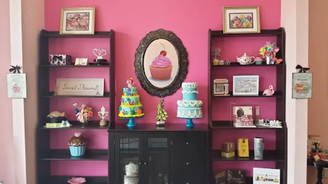 Petite Madelyn's Cakery