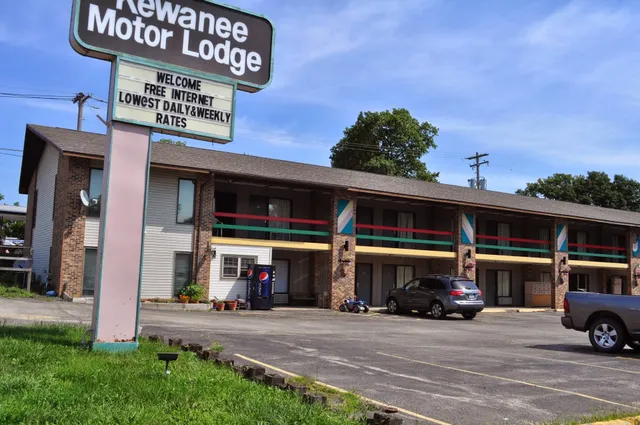 Kewanee Motor Lodge