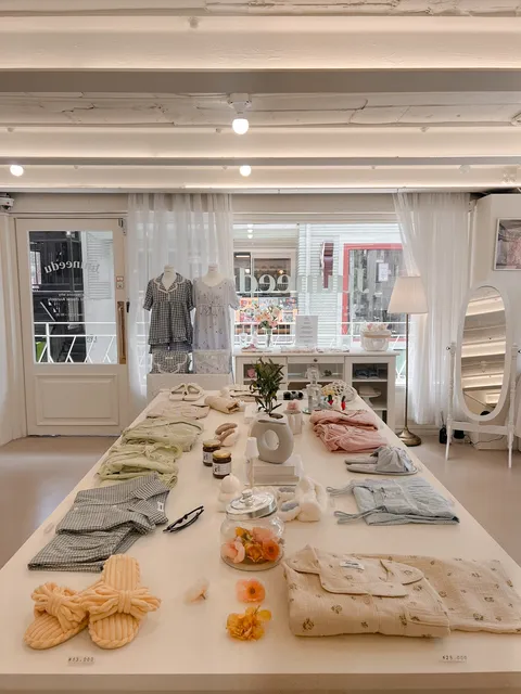 juuneedu yeonnam (쥬니쥬 연남점)