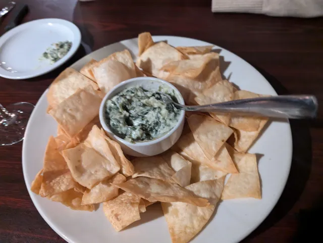 Outrigger Restaurant & Lounge