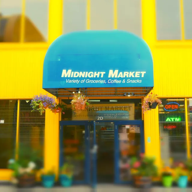 Midnight Market | Vape And Smoke Shop in downtown Anchorage Alaska