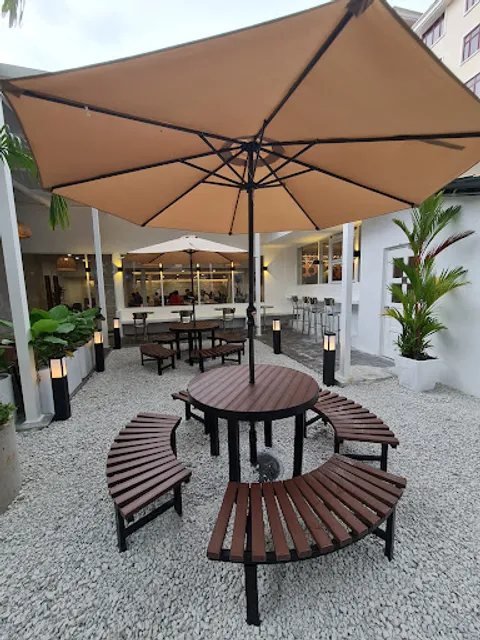 Daily Coffee Signature