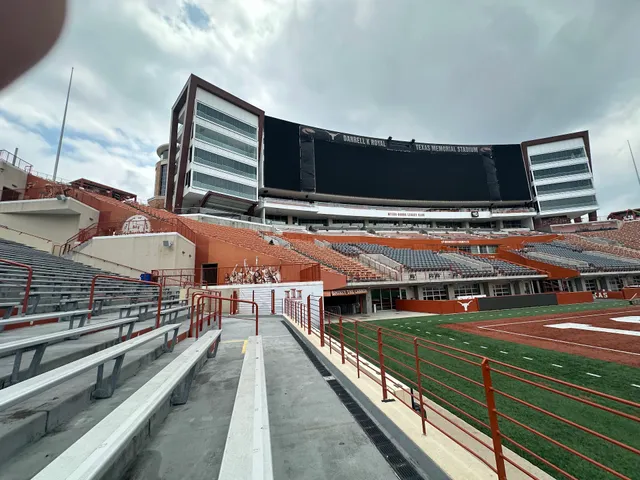 Darrell K Royal Texas Memorial Stadium