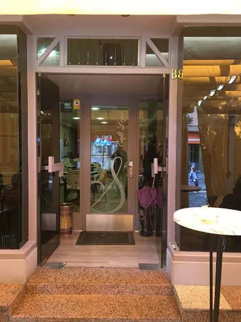 photo-1