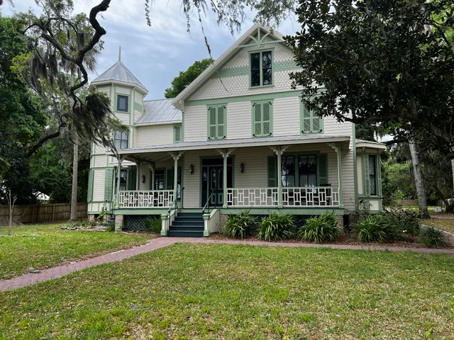 Lawndale Museum (H. S. Williams House)