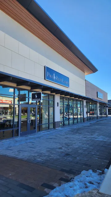 Banana Republic Factory Store