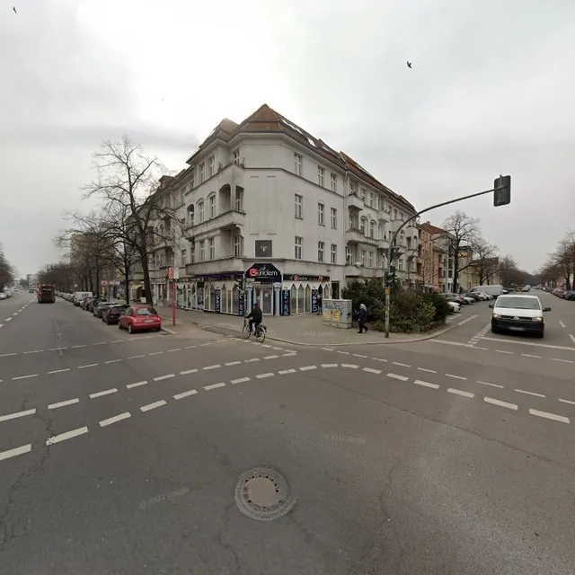 Super Chicken Döner Factory