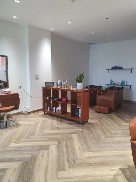 HAIR HOUSE by rekha sachdev