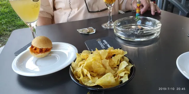 Vinoteca Les Travieses