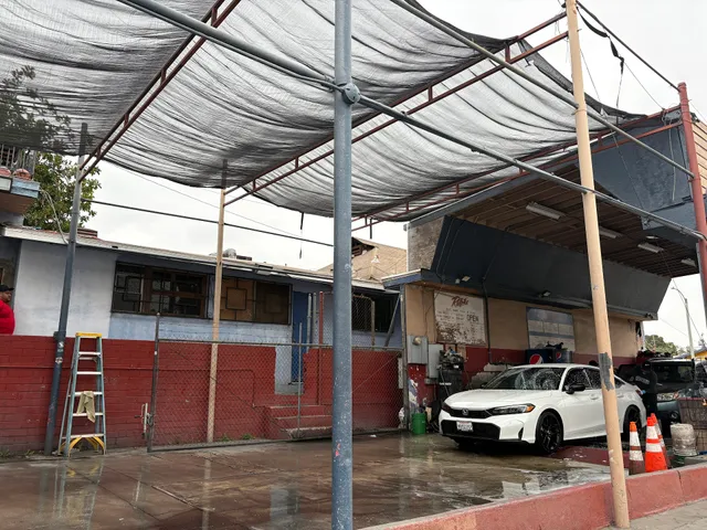 Fred’s Car Wash - Hand Car Wash