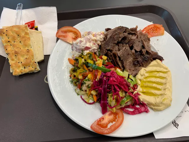 La flamme d'Istanbul Anfa place