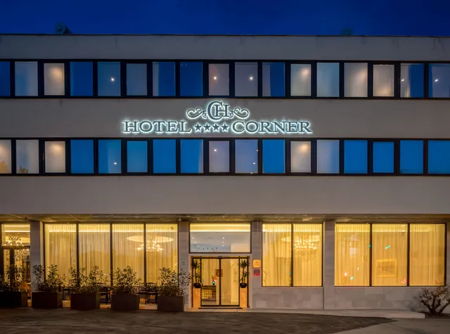 Hotel Corner