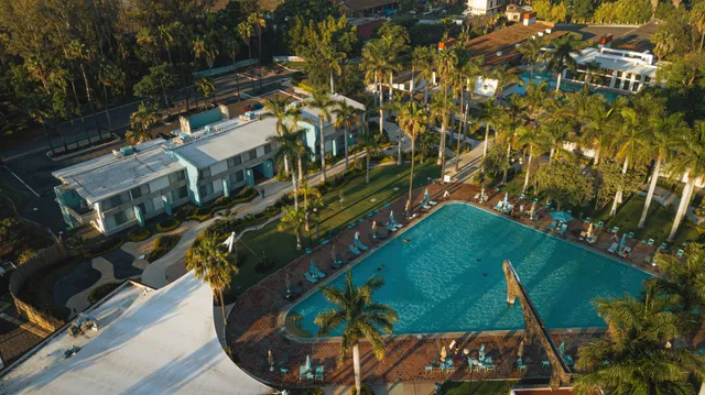 Hotel y Parque Acuático La Caldera