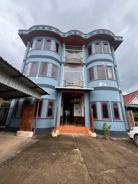 Noy Chalern Houng Heaung Hotel