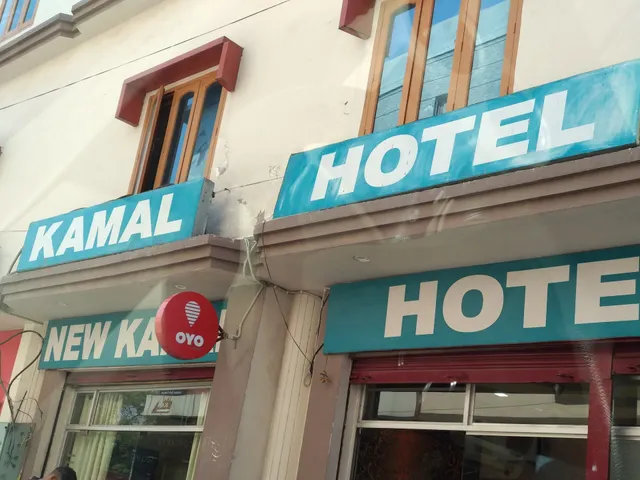 OYO New Kamal Hotel